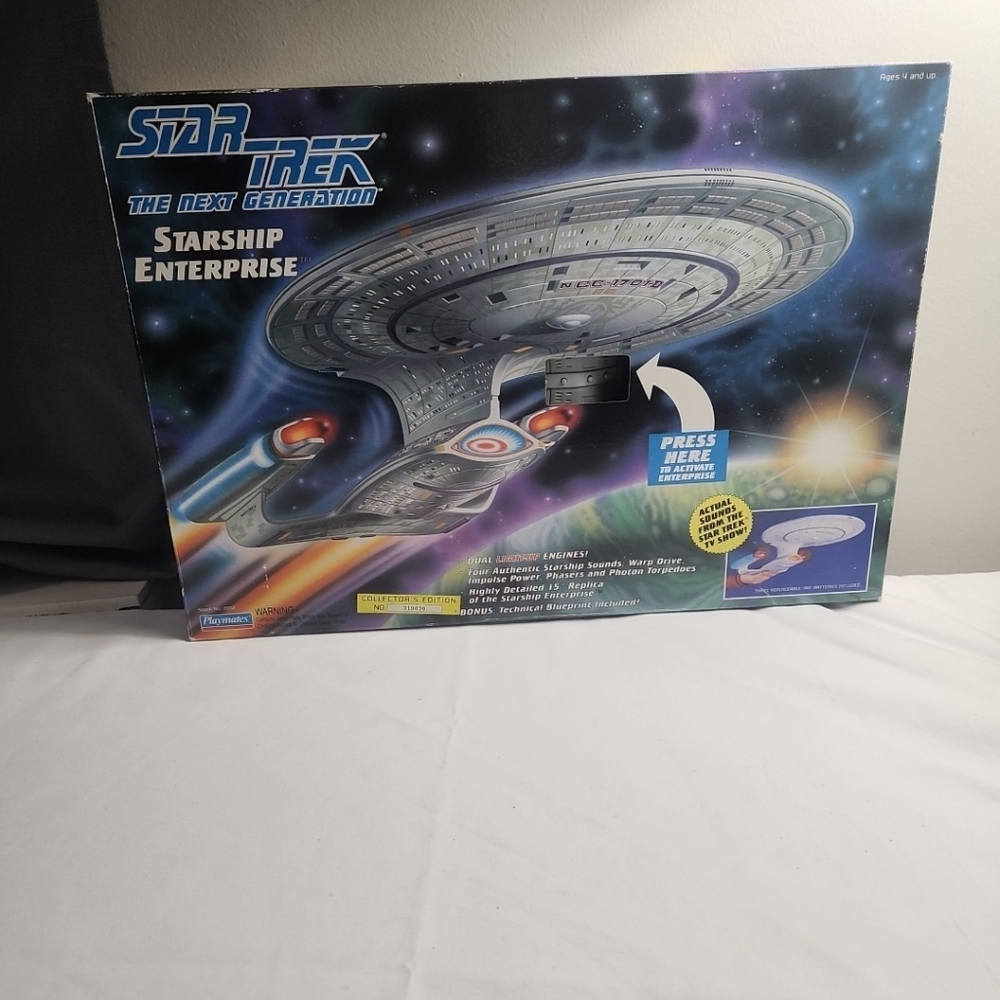 Playmates Star Trek next generation enterprise